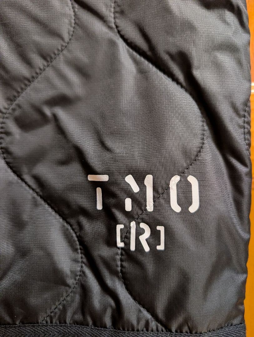 TURN ME ON® キルティングベストブラックL