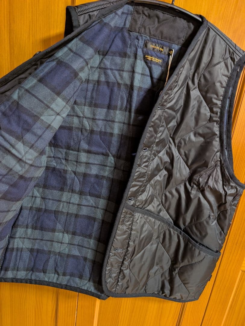 TURN ME ON® キルティングベストブラックL