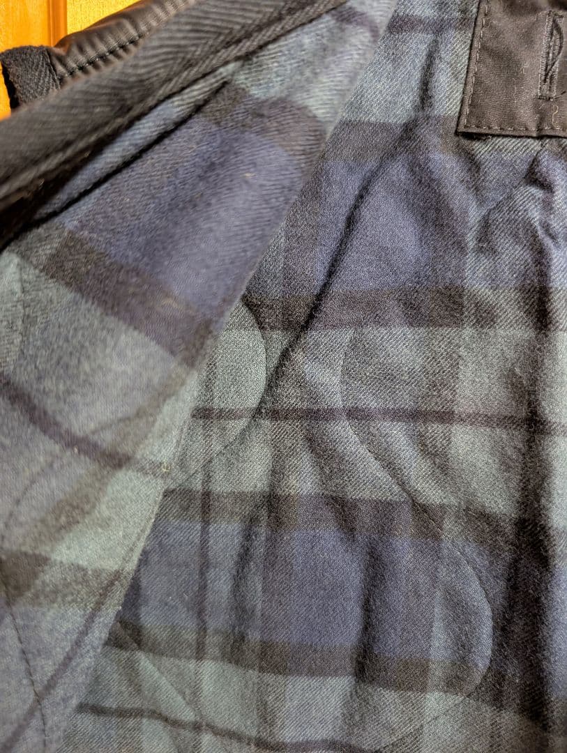 TURN ME ON® キルティングベストブラックL