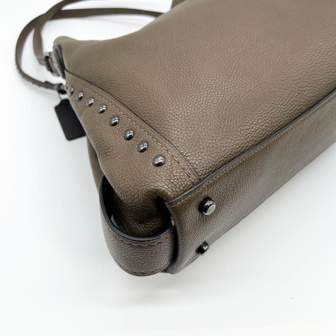 美品✨コーチ　ショルダーバッグ　ウエスタンリベット　イーディー　レザー　ブラウン