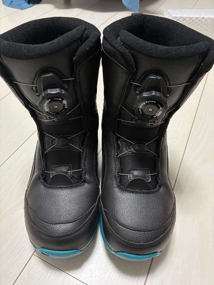 【極美品】使用5回未満 ダイヤル式　スノーボードブーツ 25cm ジュニア