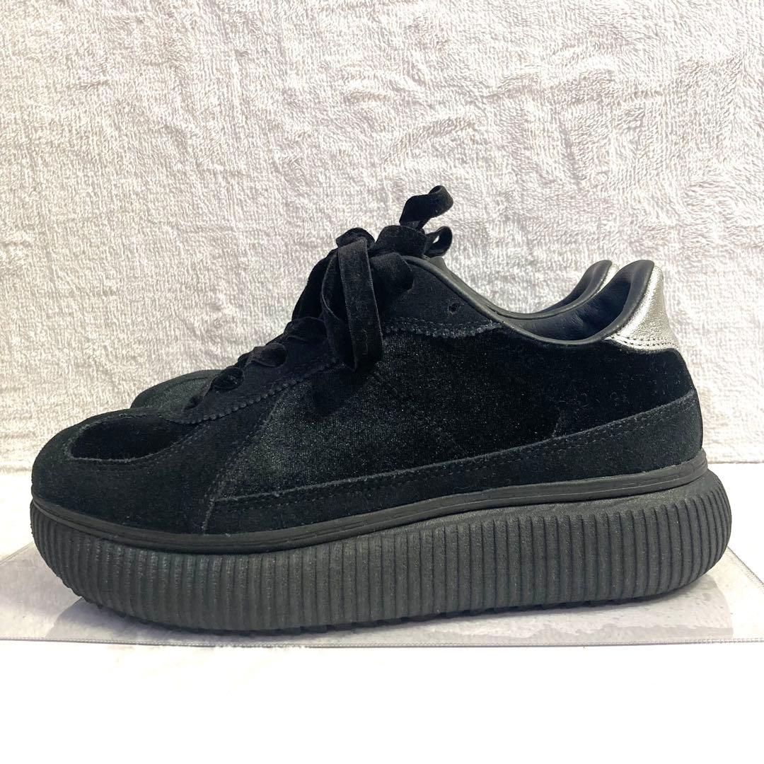 ✨極美品✨　オニツカタイガー　DELECITYスニーカー　黒　24
