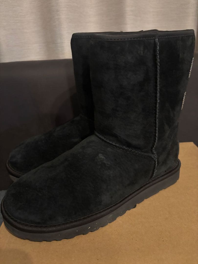 Y Yves Saint Laurentシーツ、UGGブーツまとめて