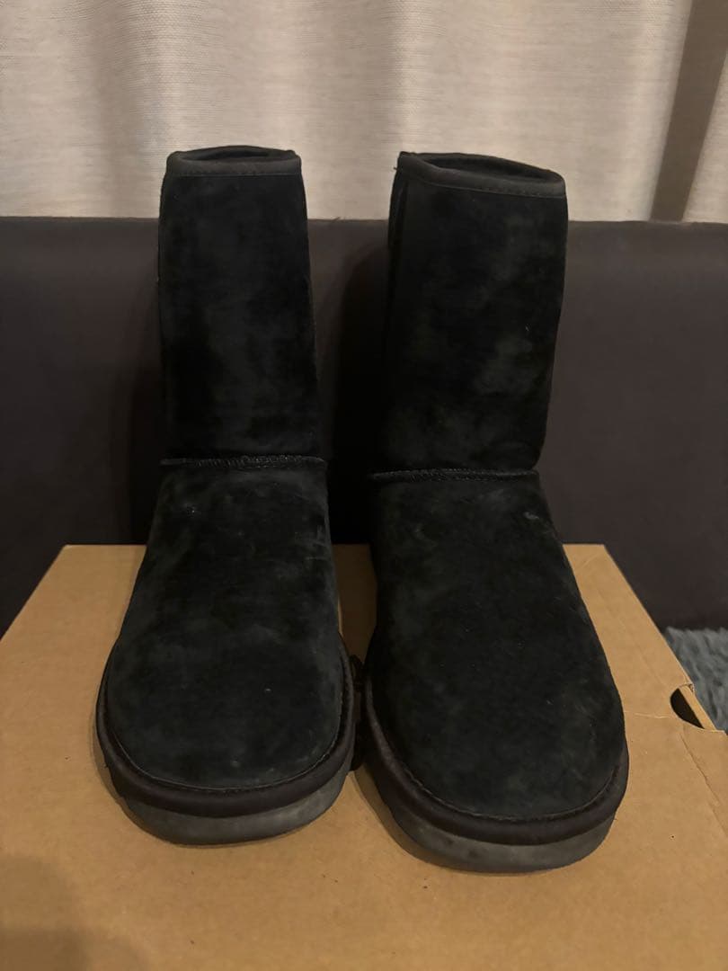 Y Yves Saint Laurentシーツ、UGGブーツまとめて