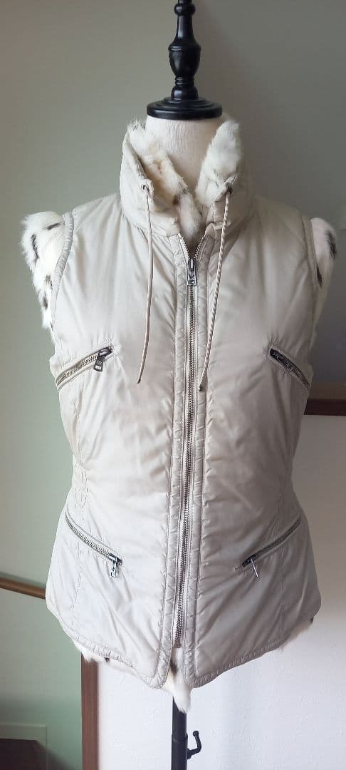 マックスマーラダウンベスト。