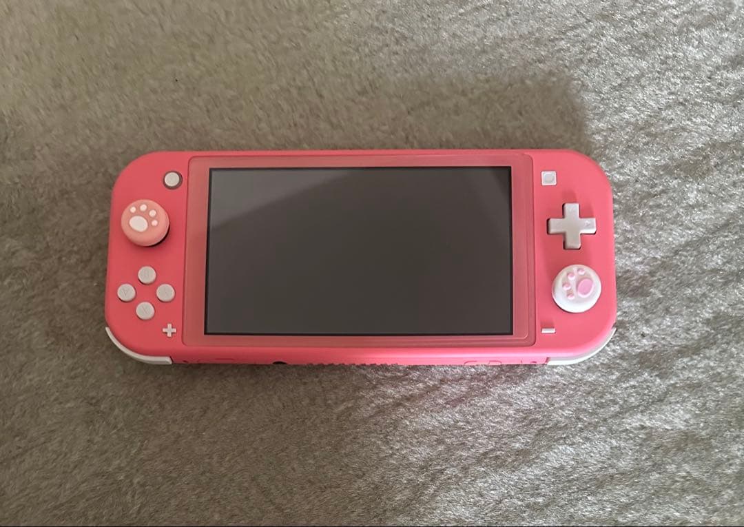 Nintendo Switch LITE コーラル 本体　スイッチライト ピンク