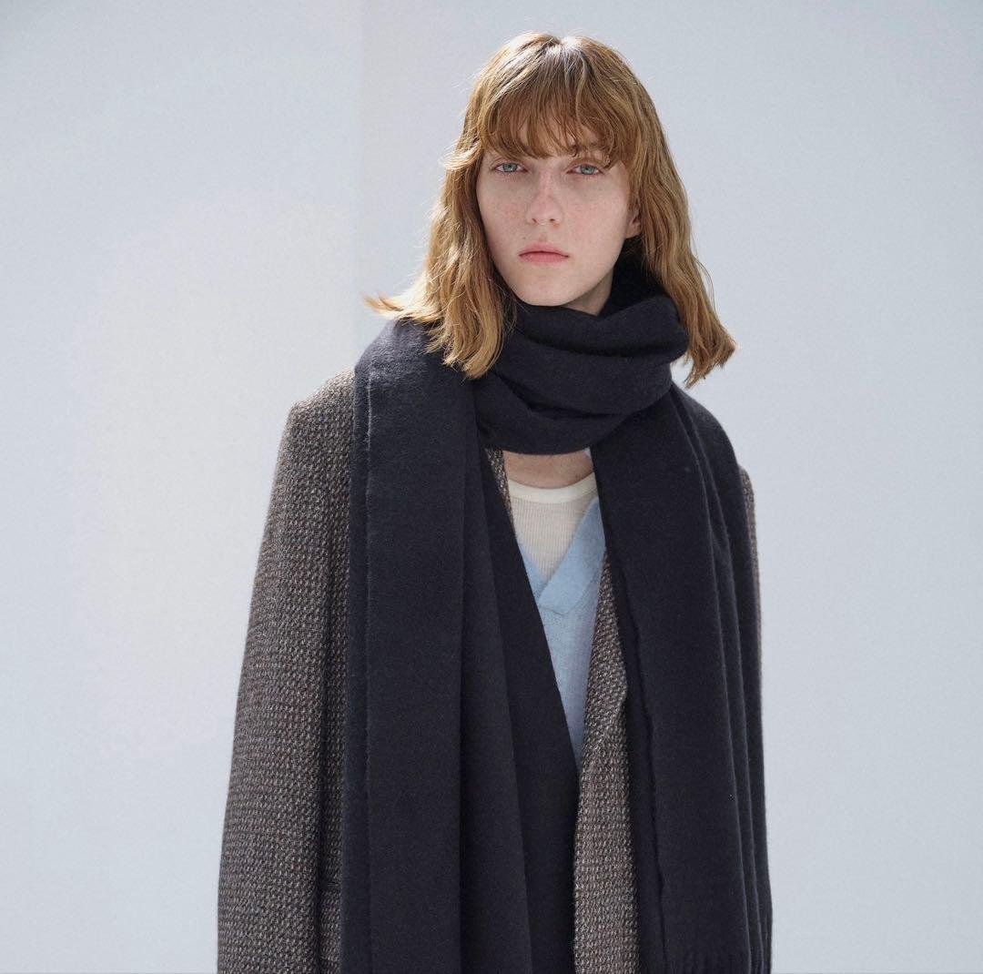 小物 AURALEE 25AW BABY CASHMERE WIDE STOLE