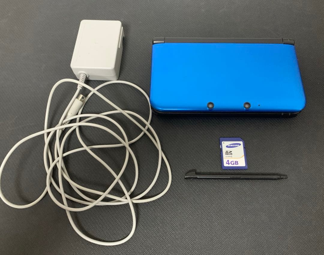 ニンテンドー 3DS LL メタリックブルー