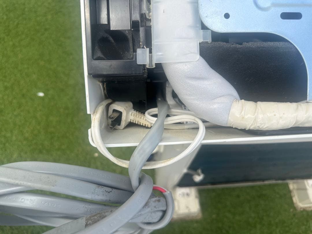 アイリスオーヤマ　ルームエアコン 2.2kW IRR-2217C