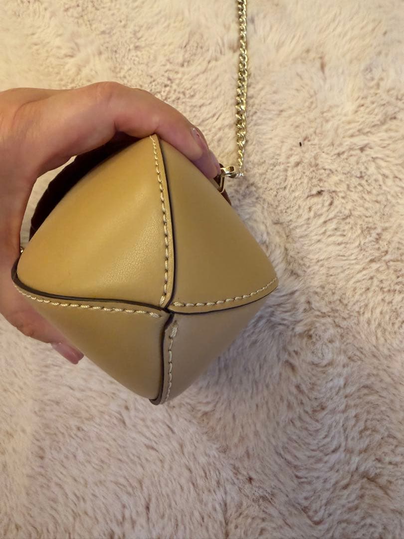 C*A様 ケイトスペード　3D クロスボディバック　どんぐり　ドングリ