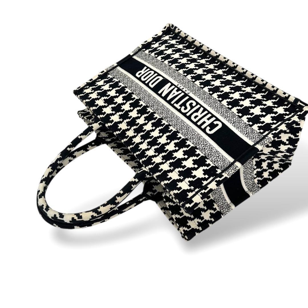 [新品同様] クリスチャン ディオール ブックトート ミディアム 千鳥柄