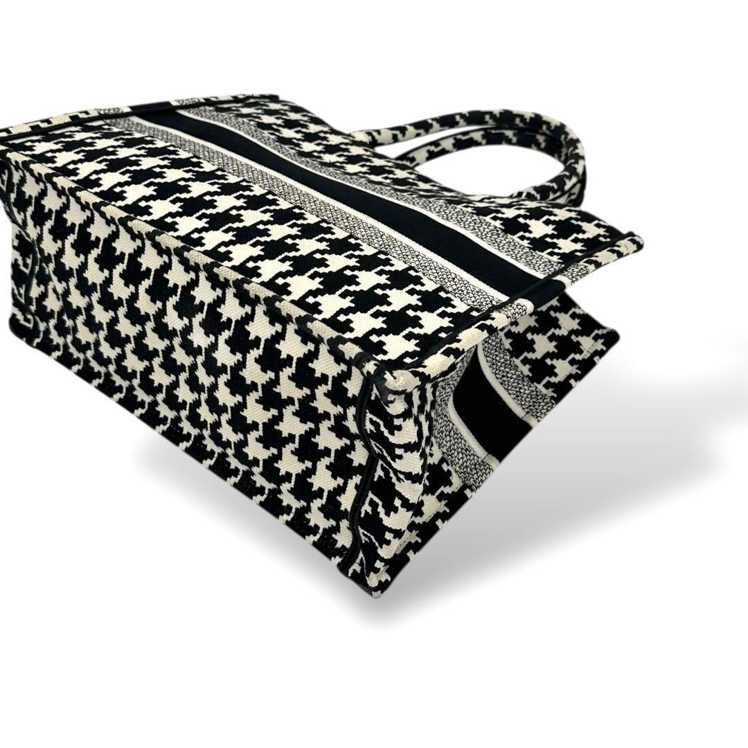 [新品同様] クリスチャン ディオール ブックトート ミディアム 千鳥柄