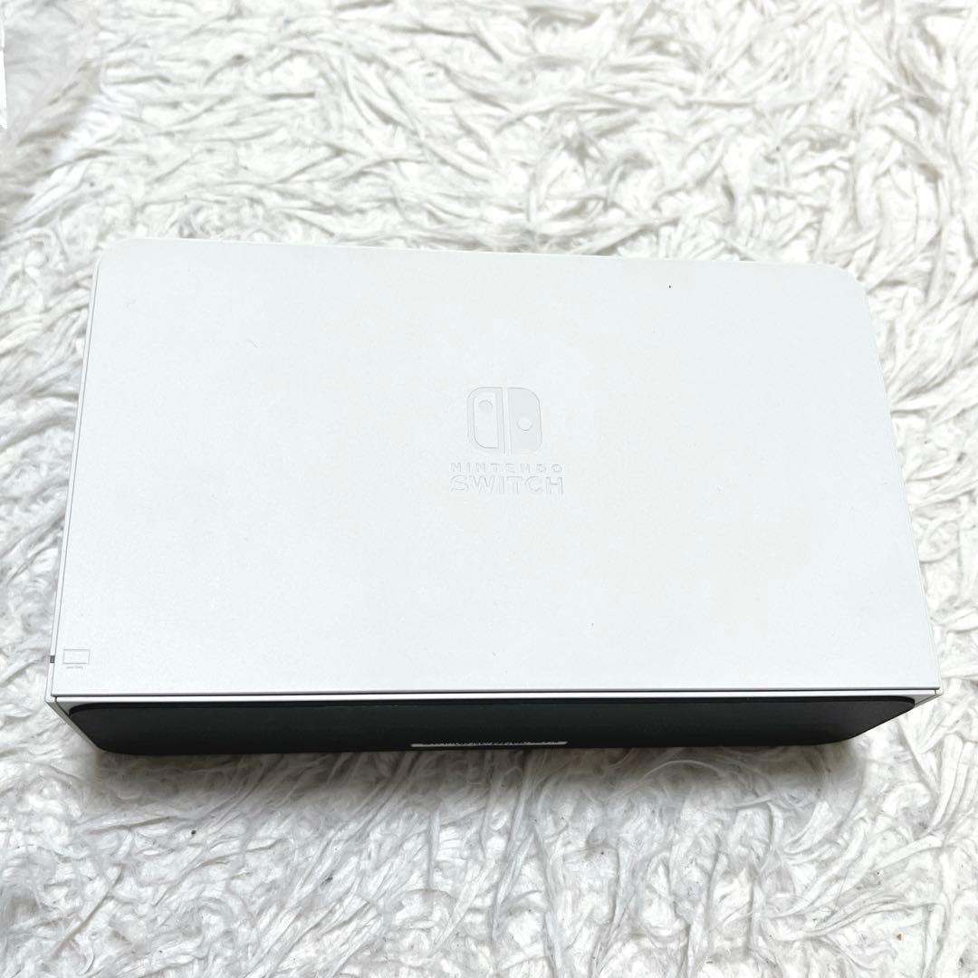 【極美品 付属品完備】Nintendo Switch 有機ELモデル ホワイト