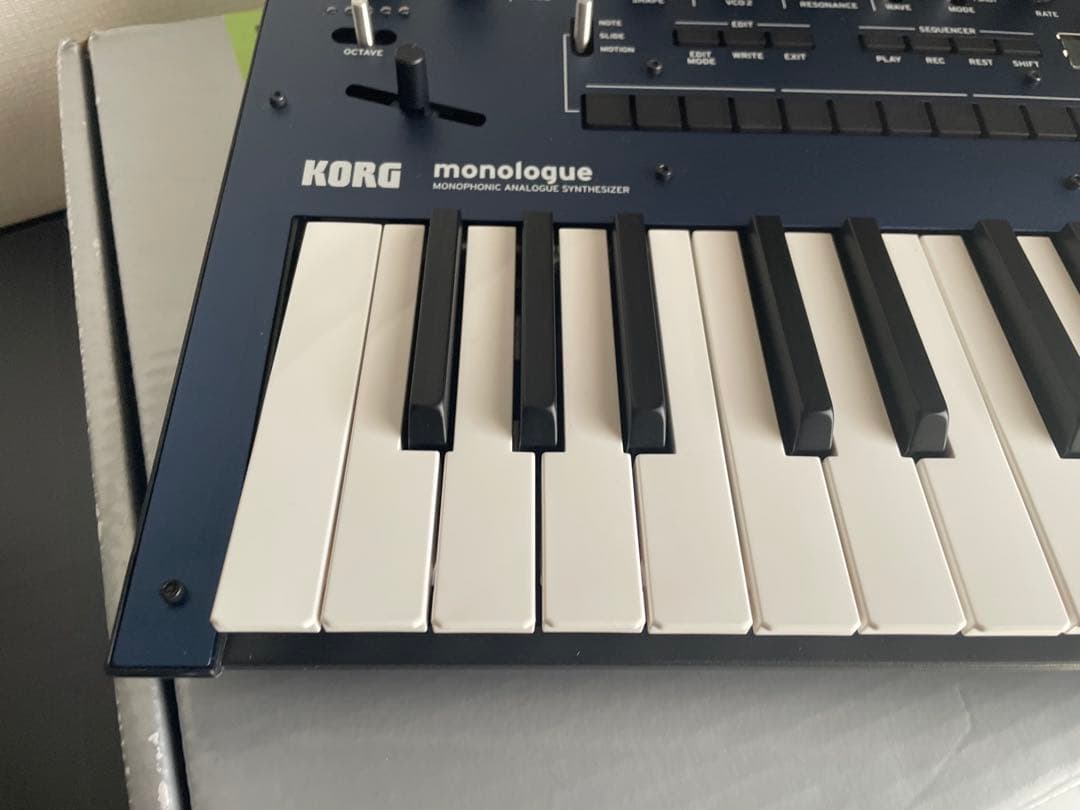 KORG monologue アナログシンセサイザー　BL
