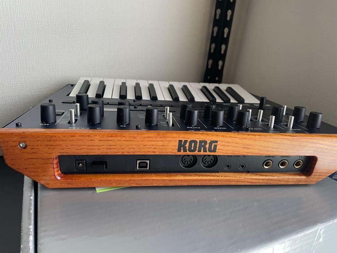 KORG monologue アナログシンセサイザー　BL
