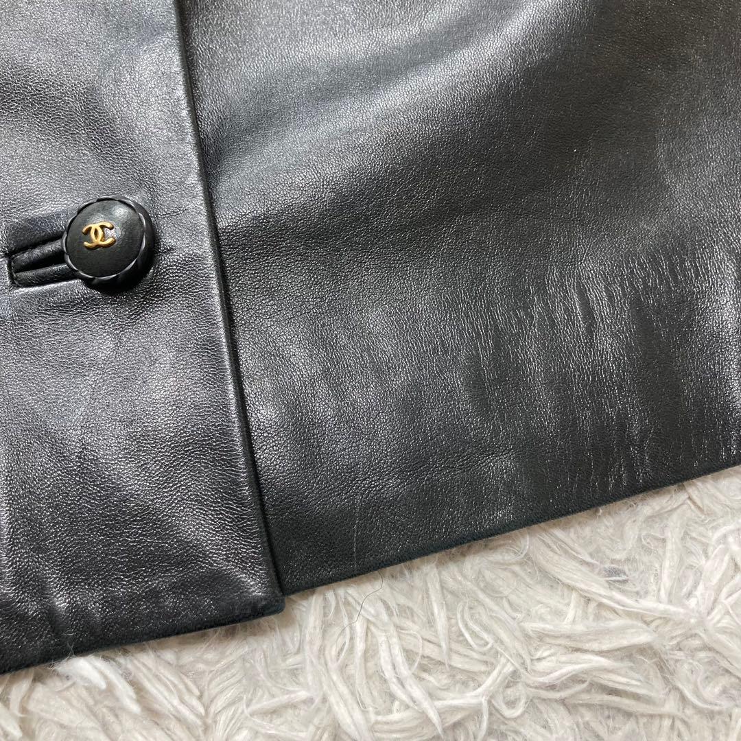 フランス製ヴィンテージ CHANEL BOUTIQUE シャネル レザースカート