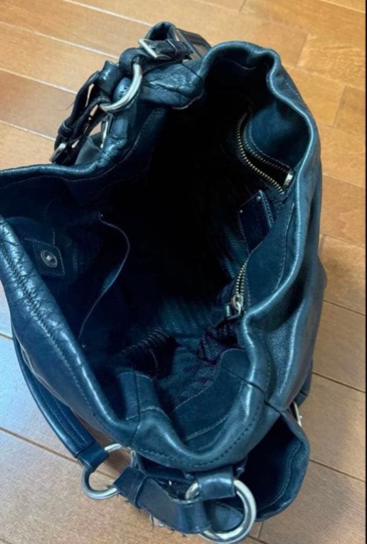 【PRADA プラダ】レザートートバッグ　黒