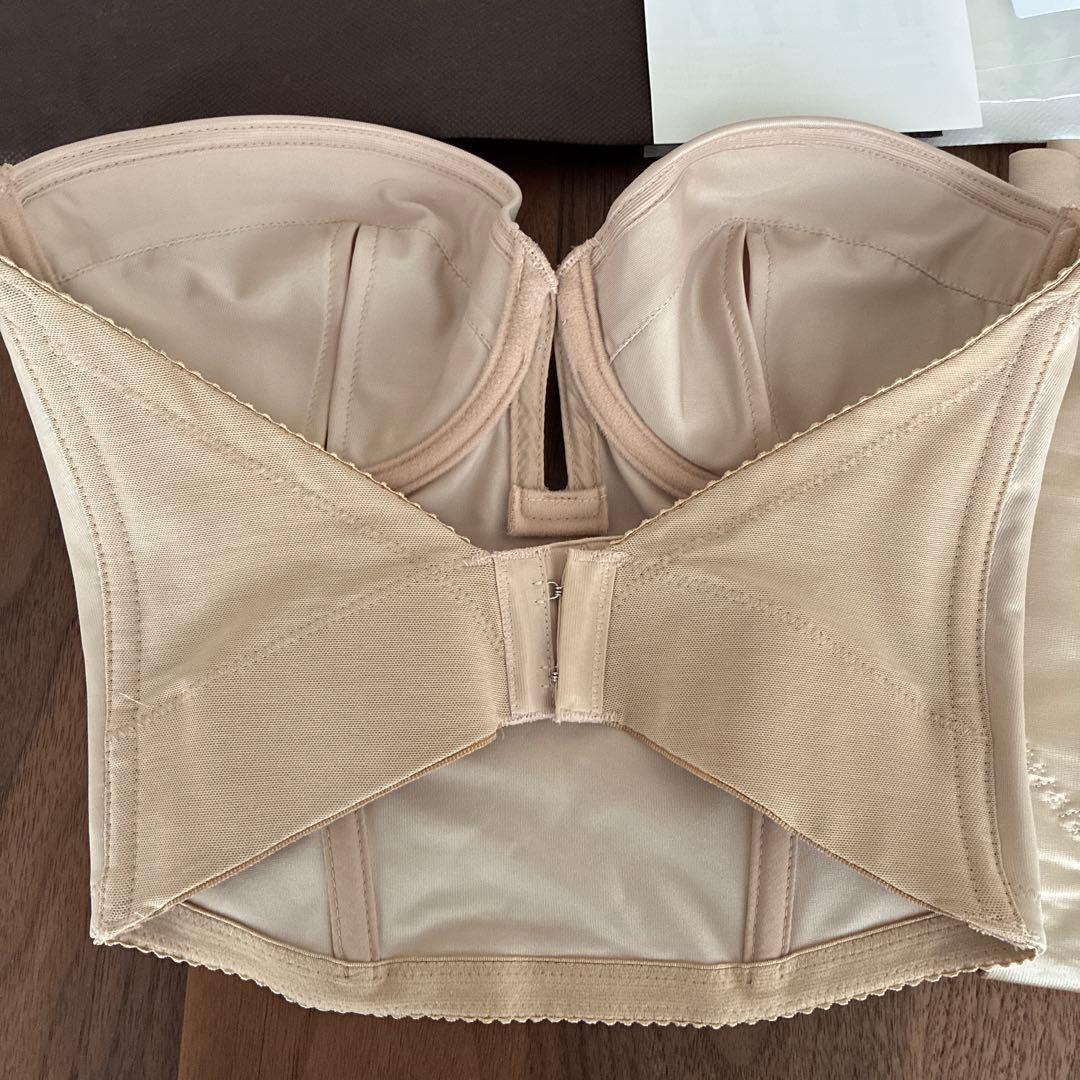 D70トリートドレッシングショートビスチェ、ロングガードルLサイズ