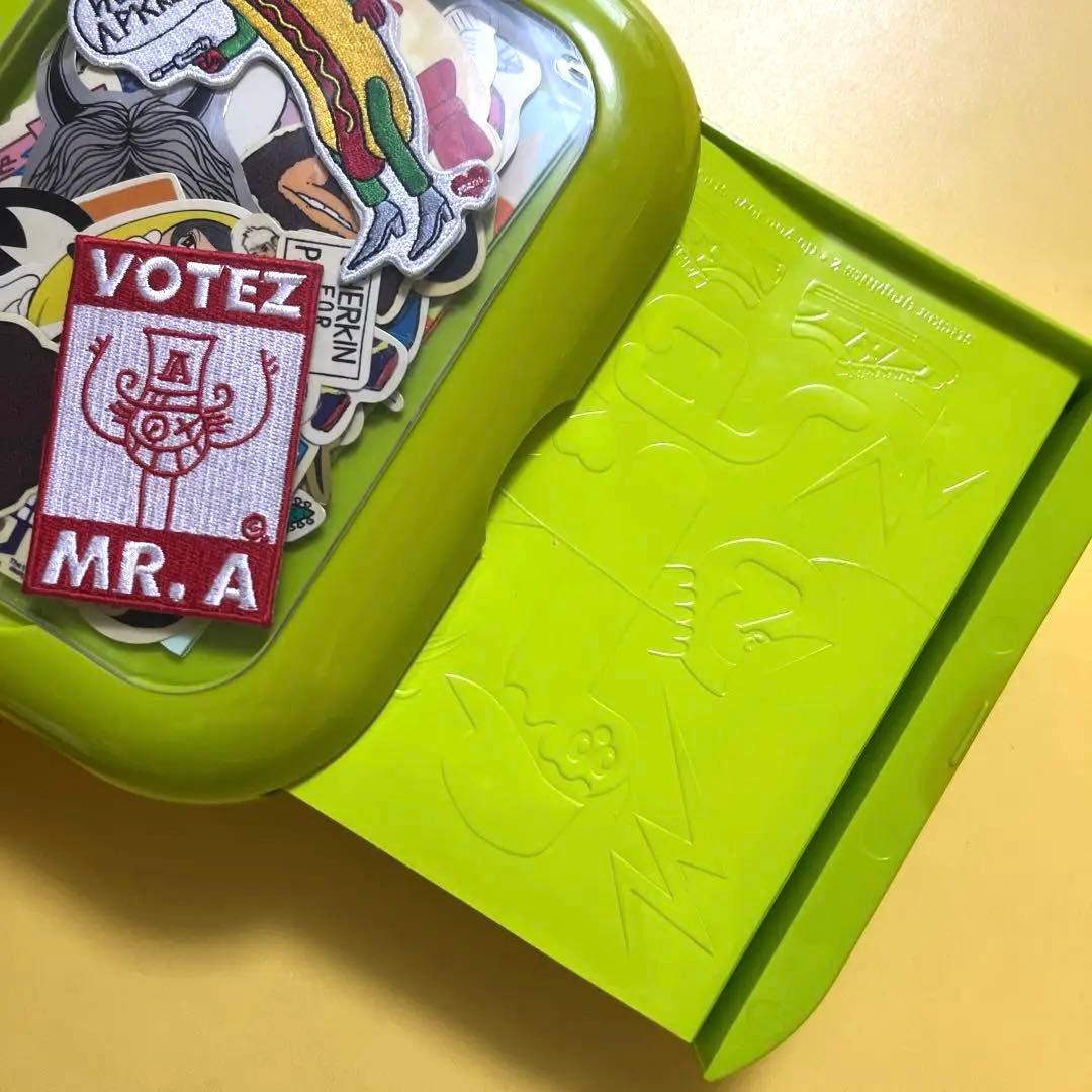 STICKER GRAPHICS 2／DO YOU LOVE STICKERS?