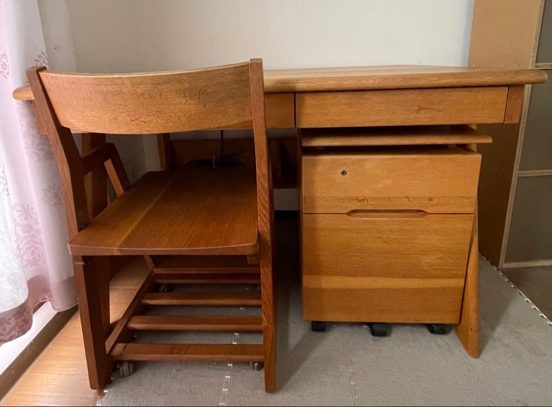 begin 飛騨産業 学習机