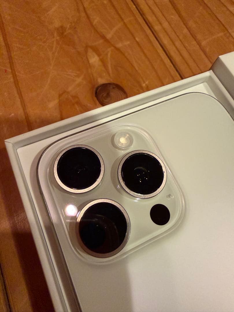 【超美品】iPhone 16 Pro Max 1TB ホワイト