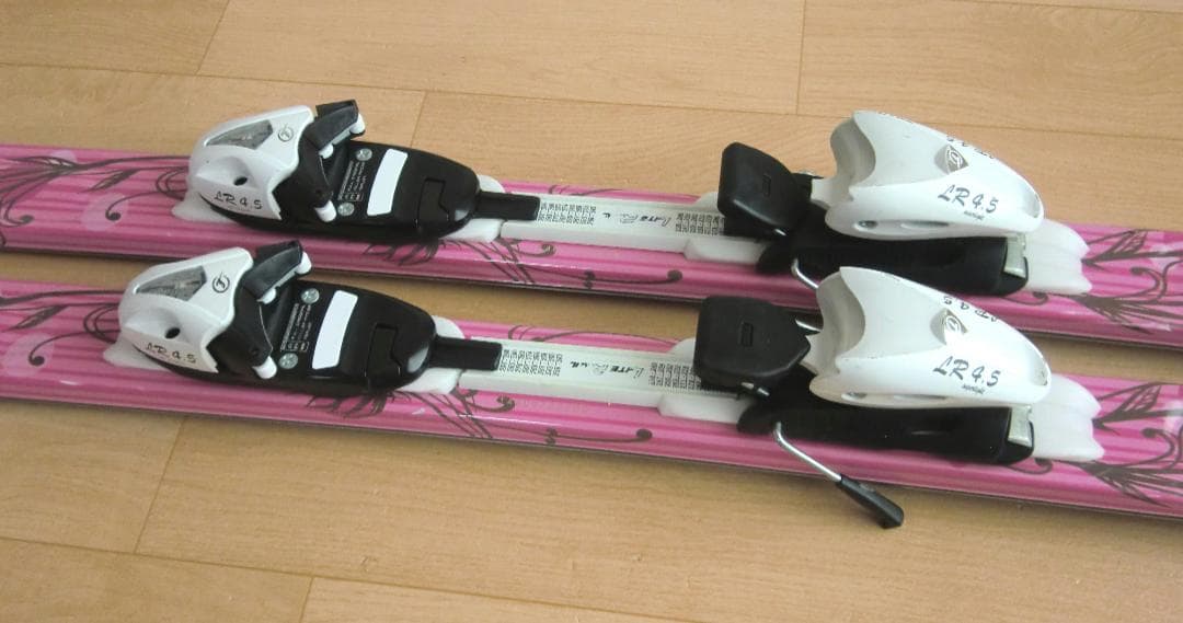 ■■送料無料■Hart■ジュニア用スキー4点セット■146/25■WAX済■■