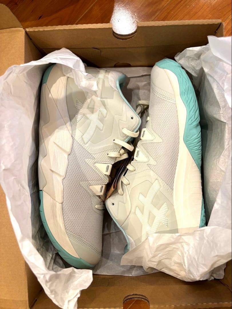 バスケットシューズ　アシックスasics