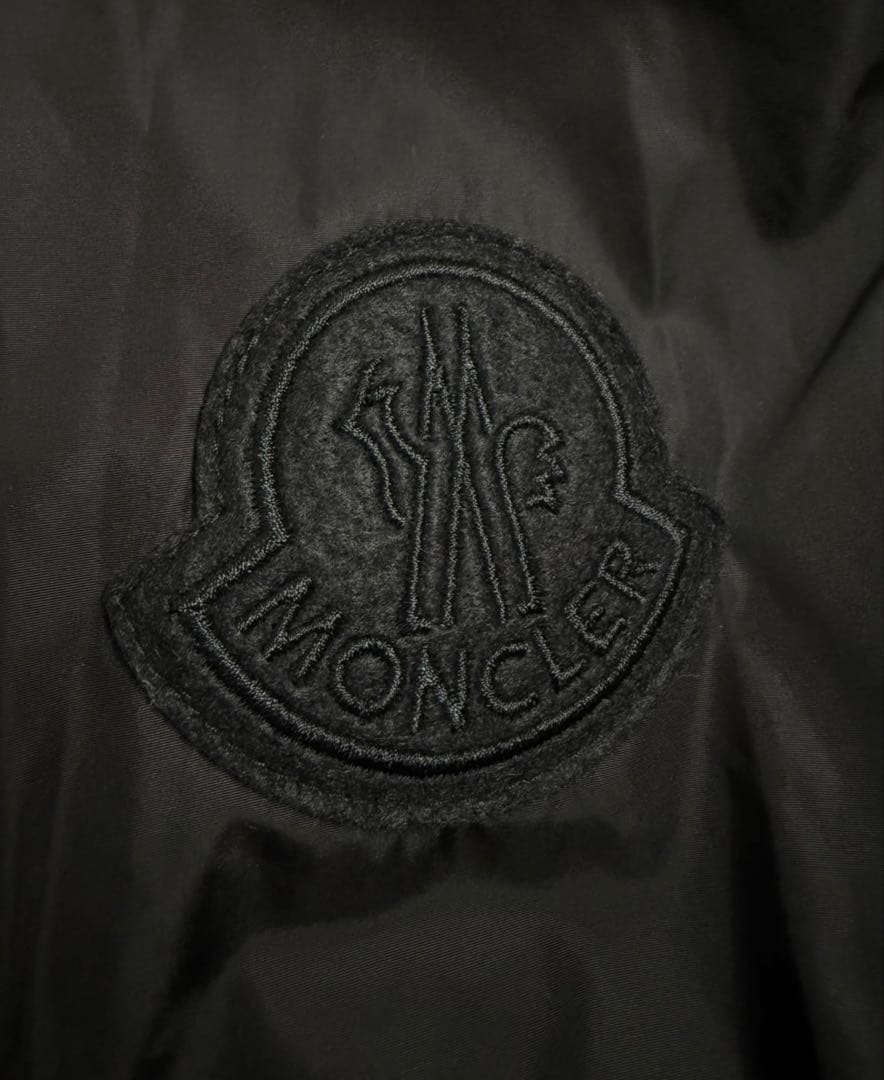 ［極美品］モンクレール　レディース　ナイロンパーカー　ナイロンジャケット