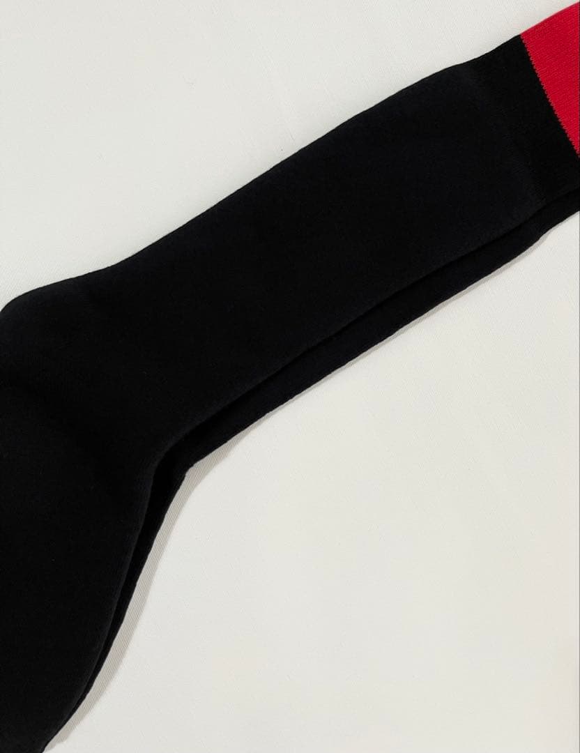 新品soloistソロイスト刺繍 ミッキーマウス 黒 ロングラインソックス 靴下