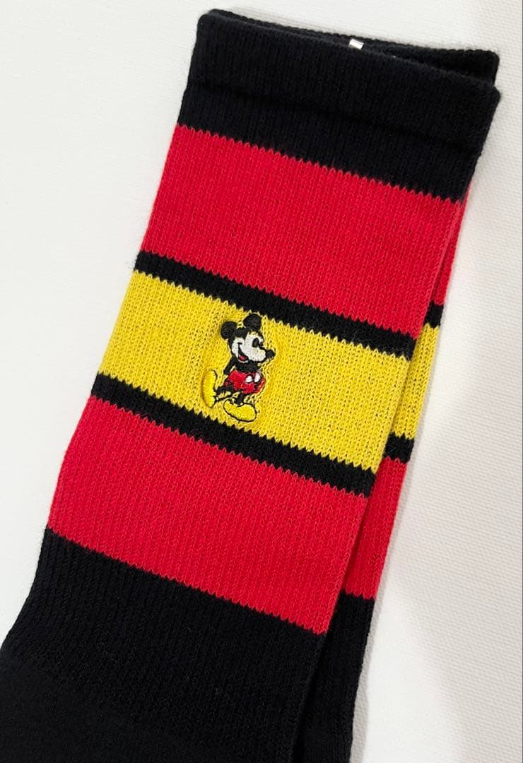 新品soloistソロイスト刺繍 ミッキーマウス 黒 ロングラインソックス 靴下
