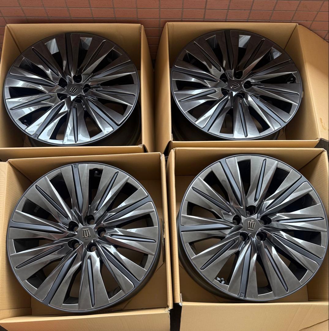 クラウンエステートRS ホイール４本　新車外し 21インチ　美品　送料込み！！