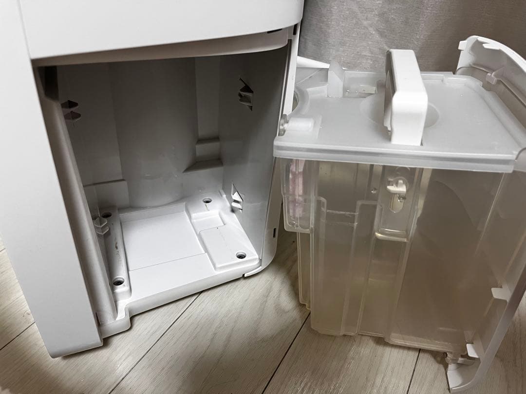 2022年 SHARP 除湿機 CV-P71-W 長期保証付き