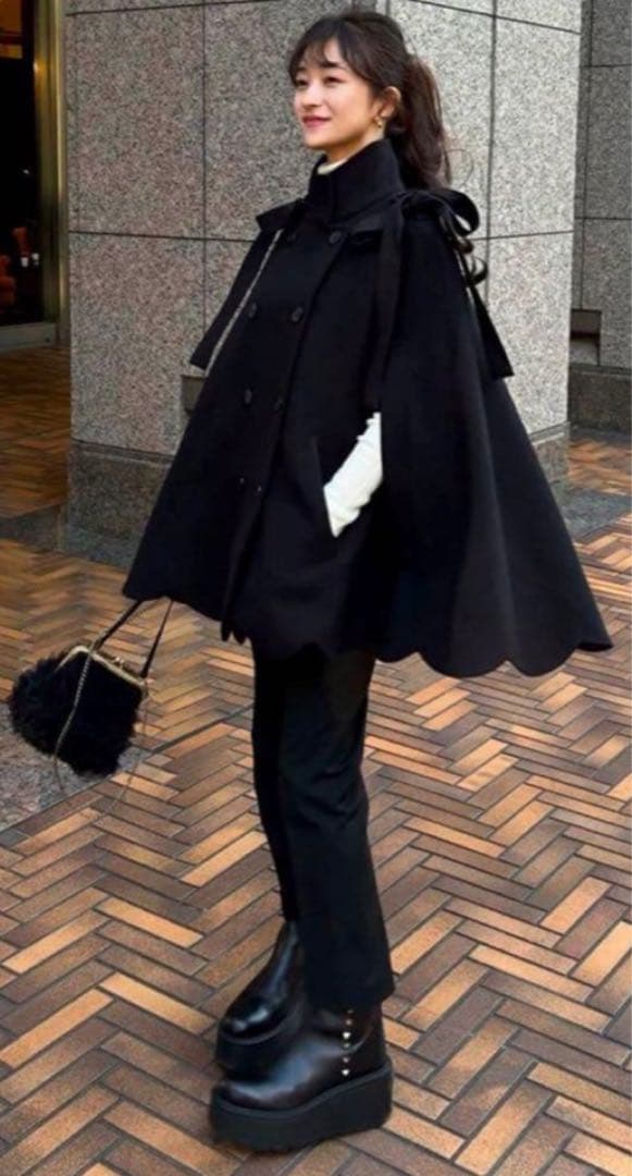 Bibiy MELINDA CAPEポンチョ　マント　ケープコート　ブラック