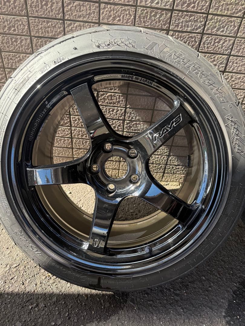 レイズ　グラムライツ57cr 4本セット　RAYS