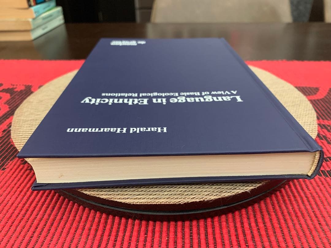 洋書 Language in Ethnicity by Harald Haarmann