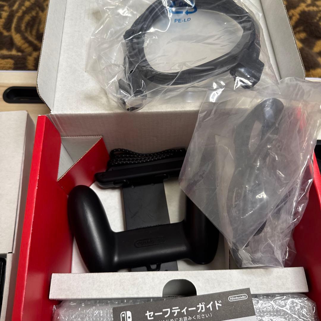 Nintendo Switch(有機ELモデル) ネオンブルー/ネオン