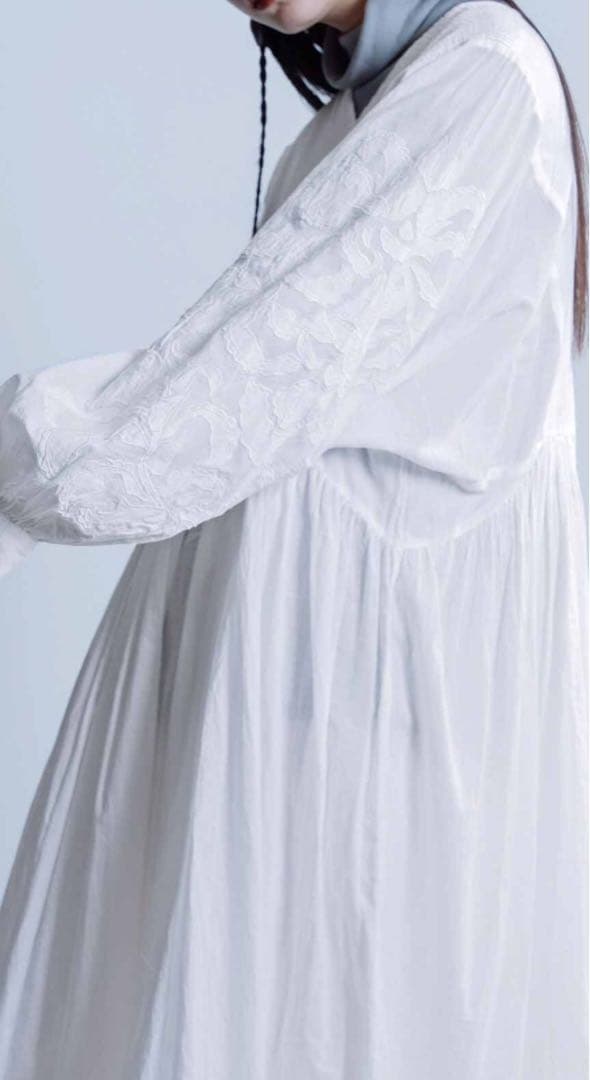 モチーフ刺繍コットンワンピース▫️MEDE19F