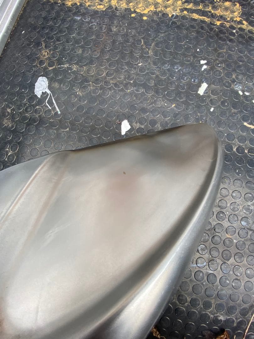 ハーレー　スポーツスター　キャブ用レガシータンク新品未使用小凹みあり　カスタム用