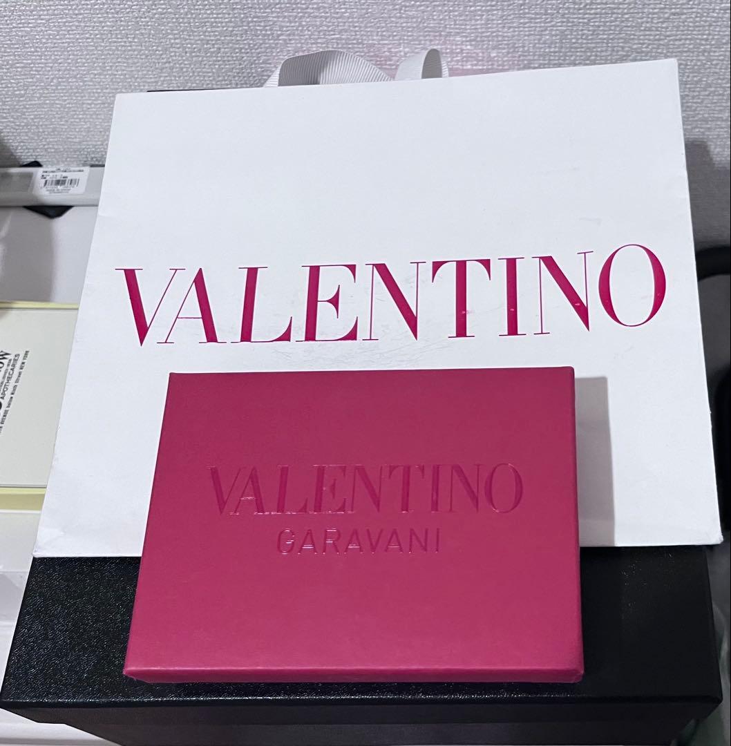 VALENTINO GARAVANI ローマンスタッズ レザーカードケース