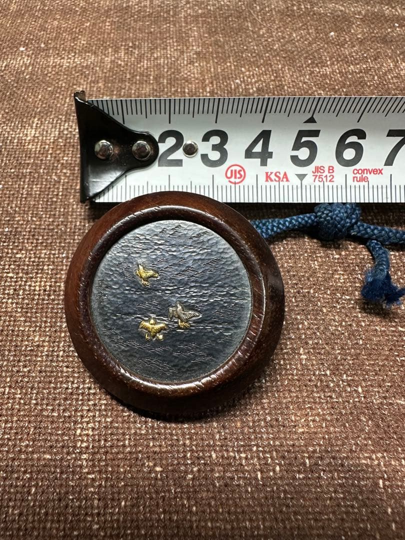 金工根付　鏡蓋根付　正常銘　波千鳥　骨董古美術