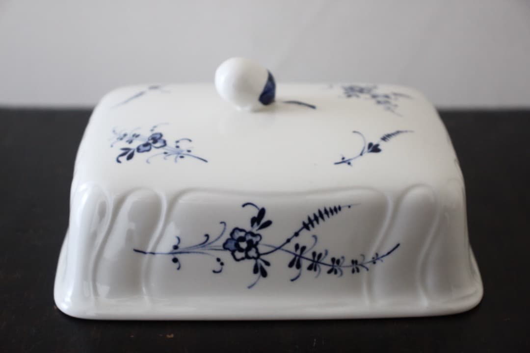 未使用・箱入　ビレロイ&ボッホ　オールドルクセンブルク　バターケース　バター皿