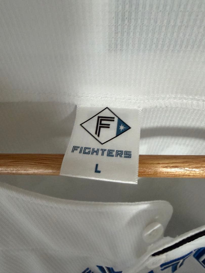 北海道日本ハムファイターズ ユニフォーム Lサイズ MANAMI 66番