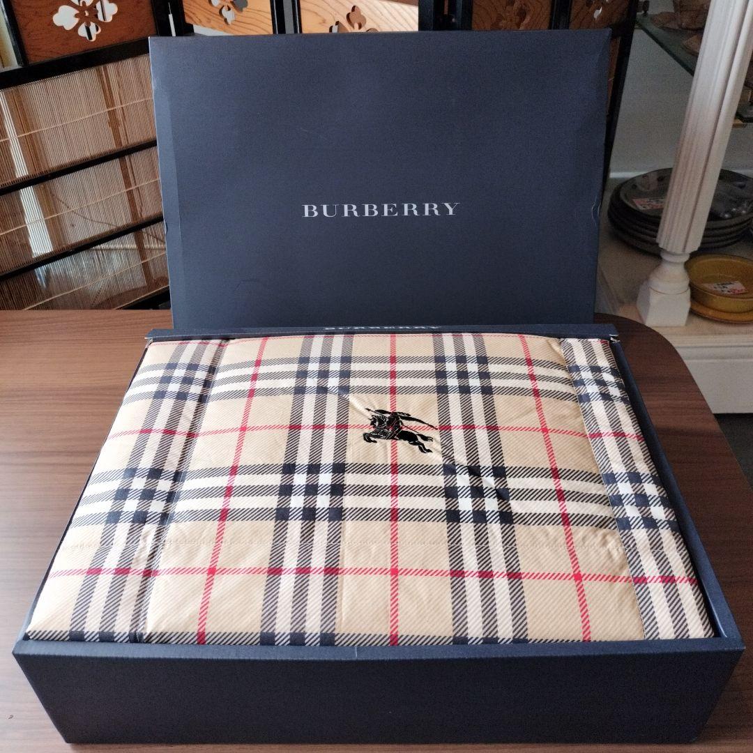 BURBERRY バーバリー 寝具 ダウンケット 羽毛肌掛けふとん 布団 軽量