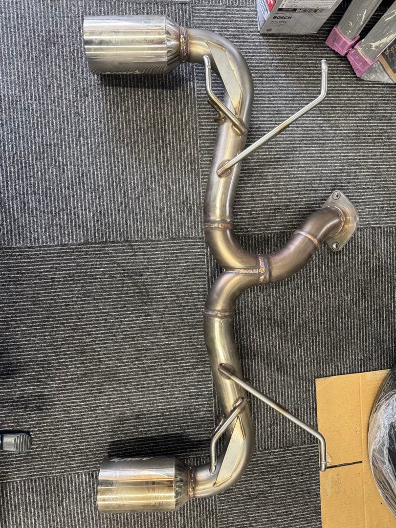 ロッツモデロ ARMS GT-304RGR マフラー