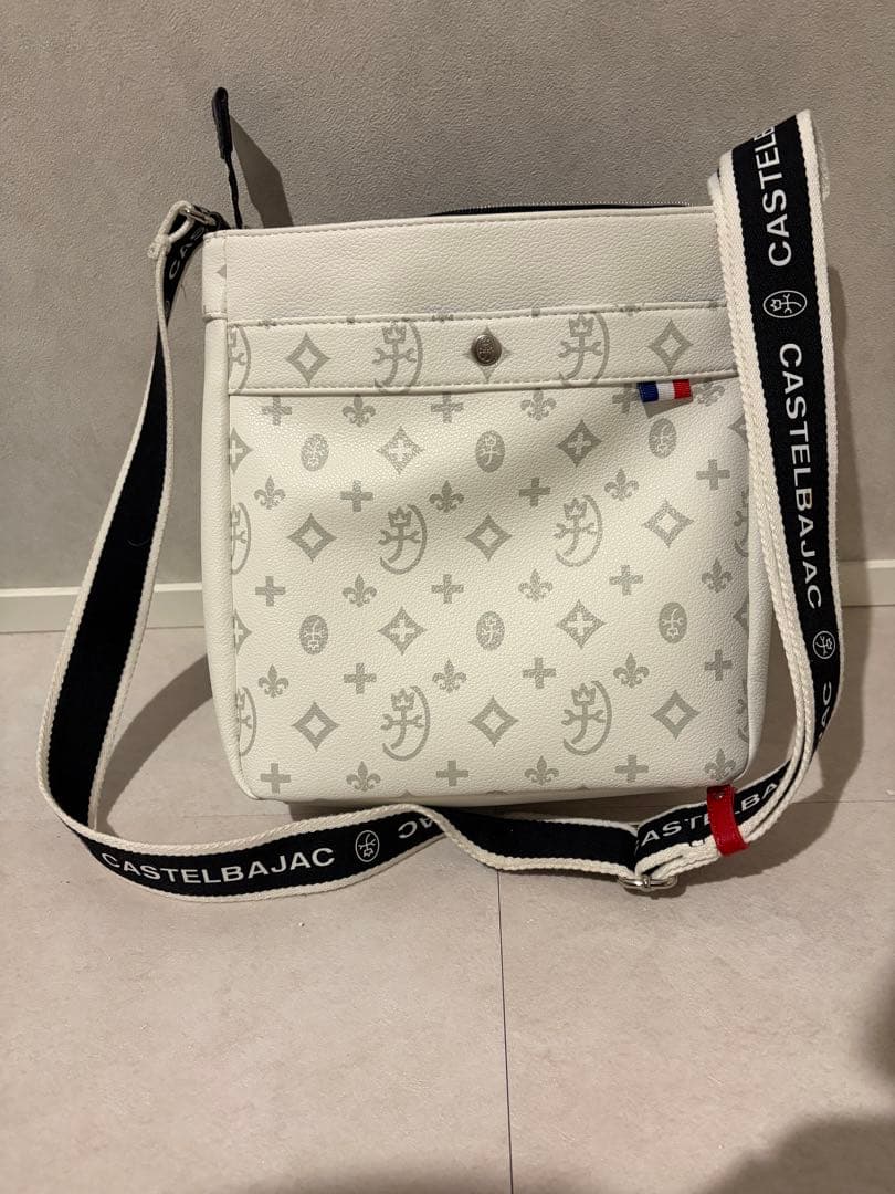 カステルバジャック　ショルダーバック