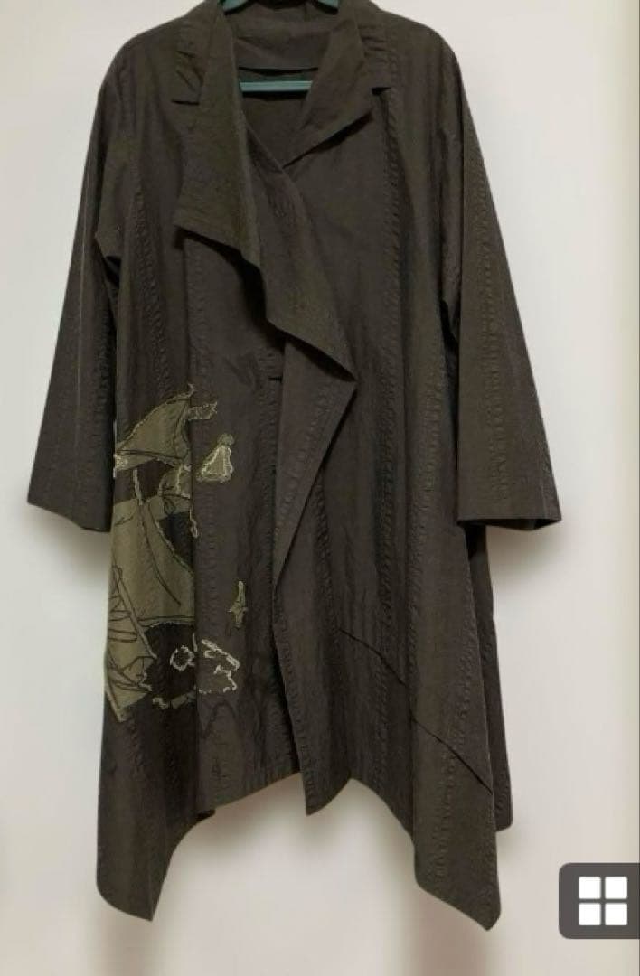 新春価格です‼️更にお値下げしました‼️慈雨　ブラウンアシンメトリックロングコート