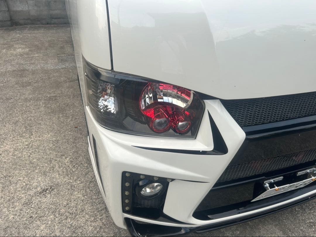 勇介さん専用ハイエース純正加工ヘッドライト左右セット