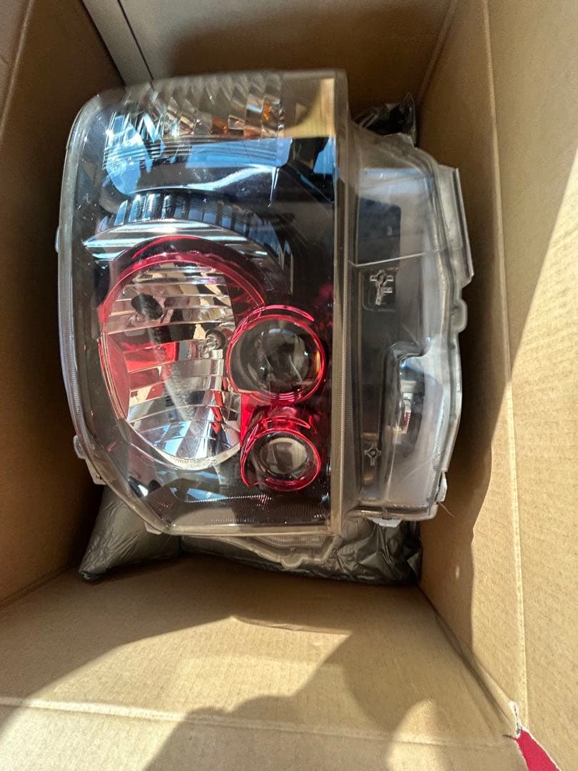 勇介さん専用ハイエース純正加工ヘッドライト左右セット