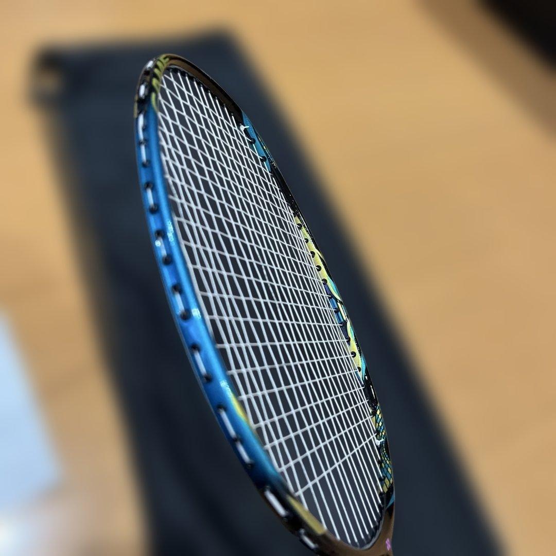 ヨネックス バドミントンラケット　アストロクス88Sゲーム