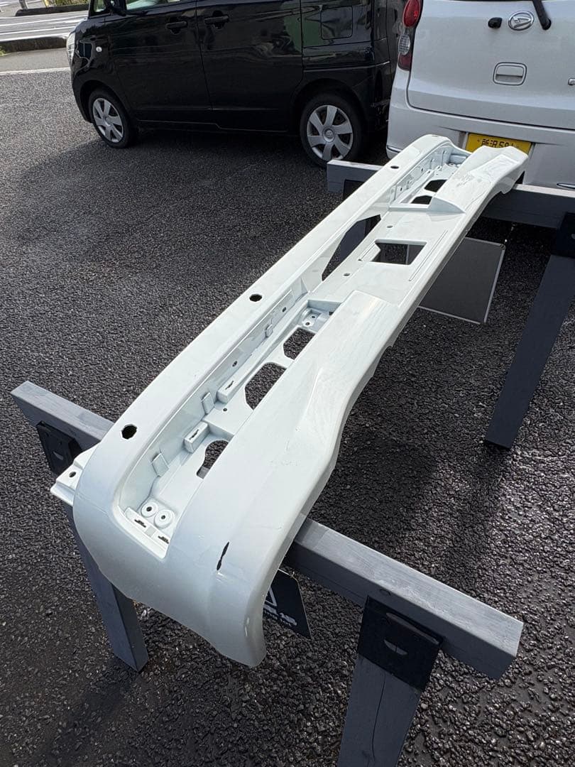 DA17W エブリィワゴン　リヤバンパー パールホワイト